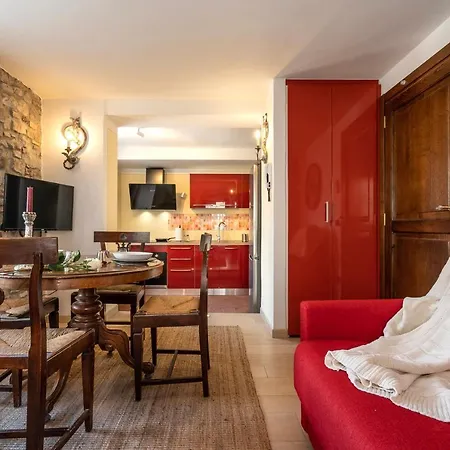 Romantic With Terrace Nievole